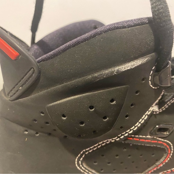 Air Jordan Shoes Black and Red Youth Size 5Y DM1159-003 - Picture 14 of 16